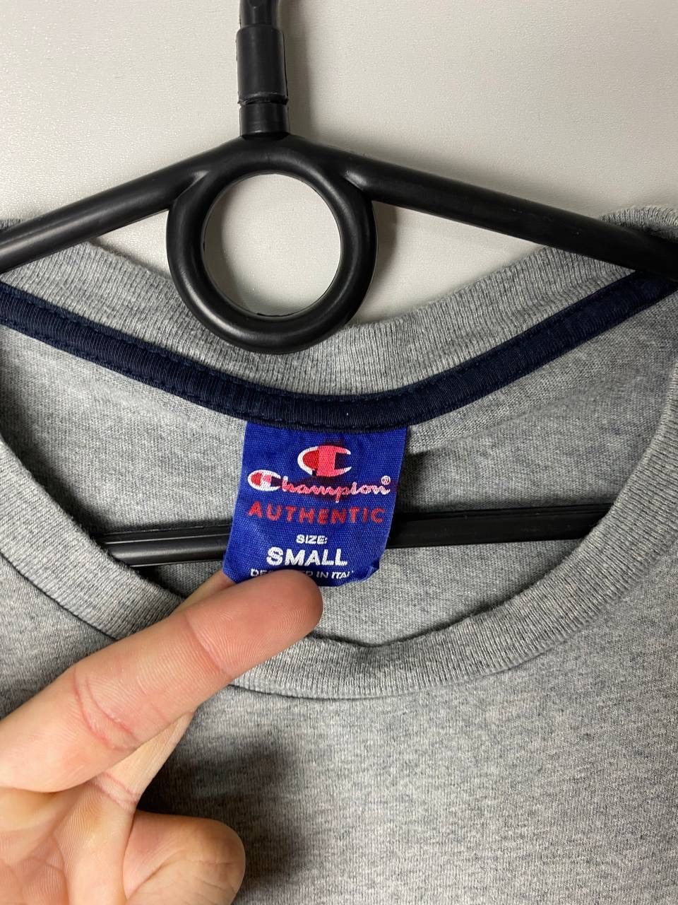 Champion Champion vintage long sleeve size S Size US S / EU 44-46 / 1 - 3 Thumbnail