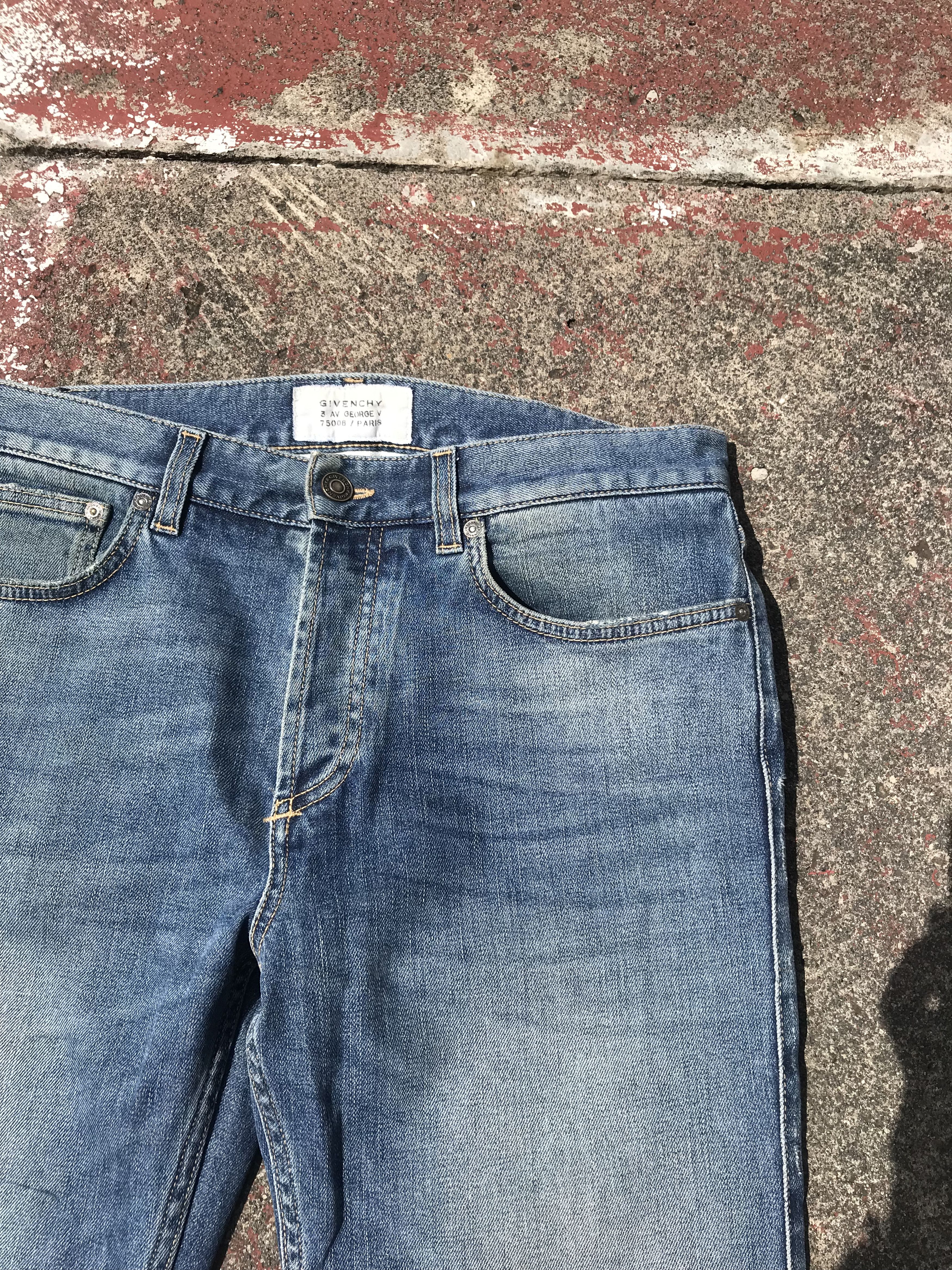 Givenchy × Hedi Slimane Givenchy 3 AV GEORGE V 75008 / PARIS Size US 30 / EU 46 - 4 Thumbnail