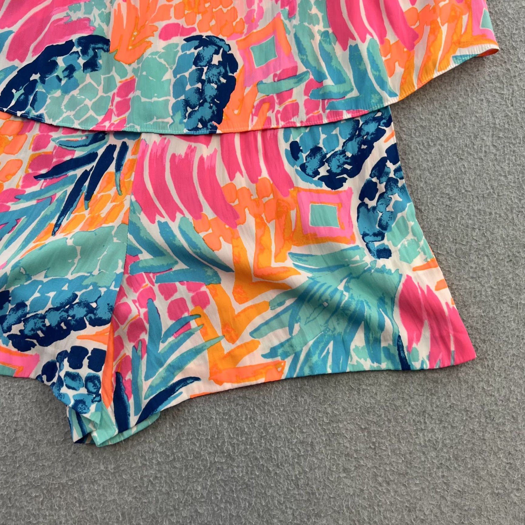 Lilly Pulitzer VINTAGE Lilly Pulitzer Romper Womens Size 2 Pink Blue Tropical Pineapple Print Summer Size 26" / US 2 / IT 38 - 5 Thumbnail