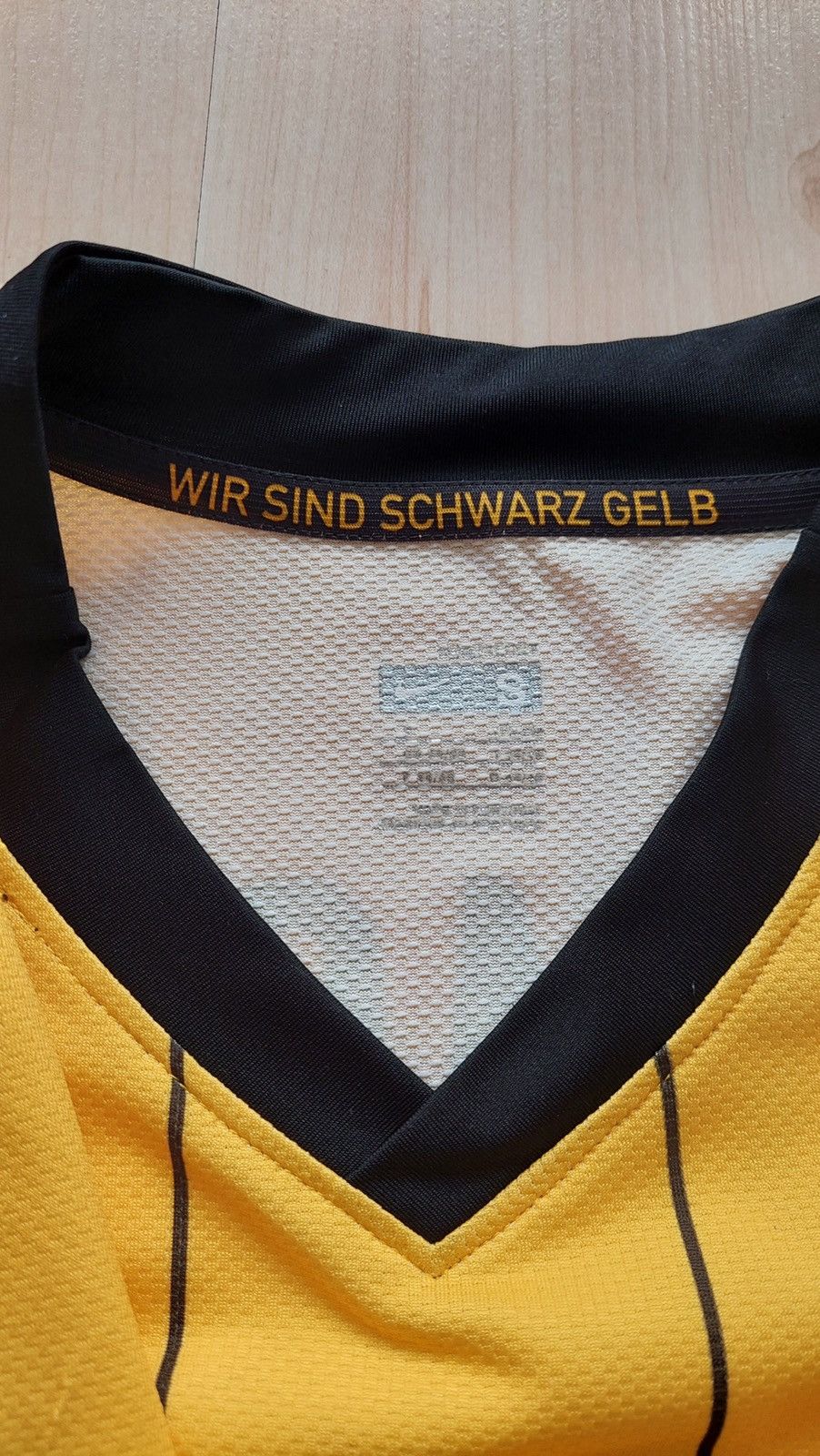 Nike × Vintage Soccer Jersey Nike Borussia Dortmund Patrick Owomoyela Size US S / EU 44-46 / 1 - 9 Thumbnail