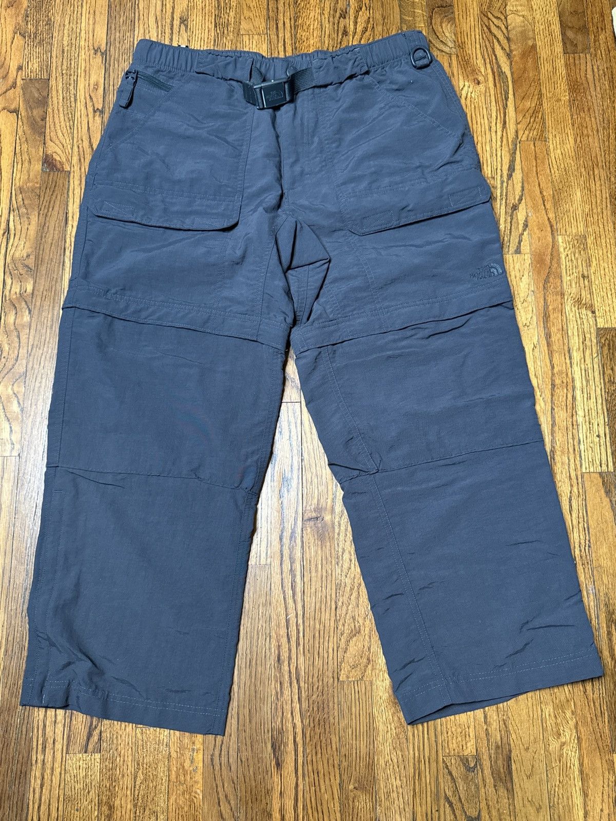 The North Face North Face Belted Convertible Nylon Pants Short Court Size US 33 - 1 Thumbnail