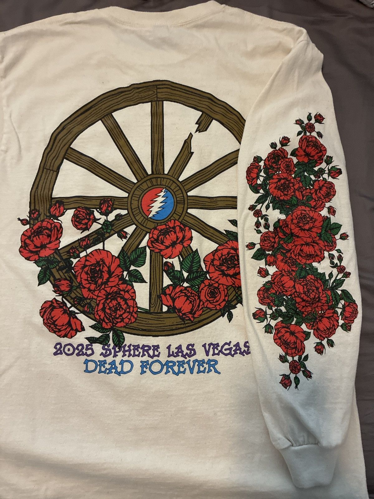 Gildan Dead & Company Bertha 2025 “Dead Forever” Tour long sleeve Size US M / EU 48-50 / 2 - 2 Thumbnail