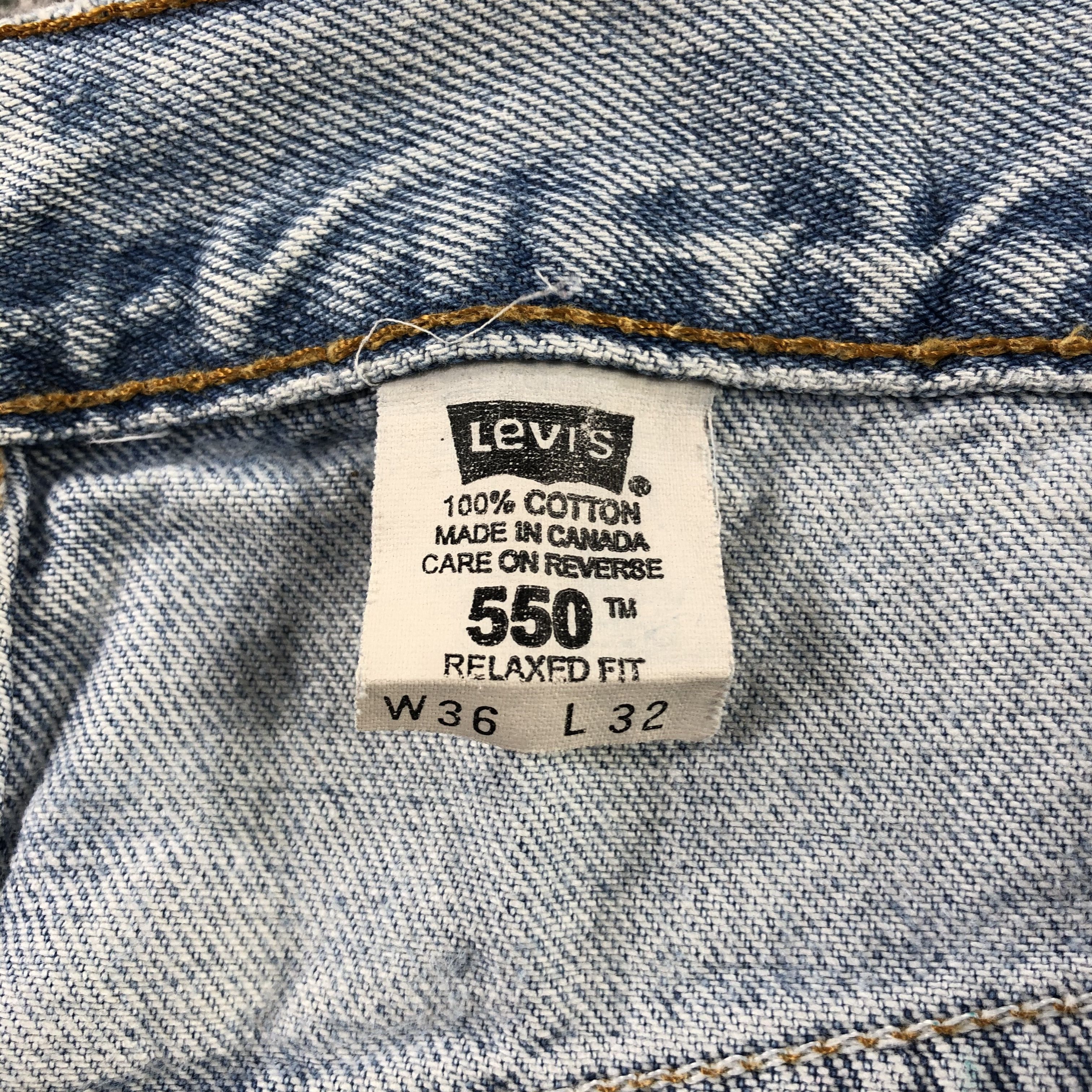 Levi's Vintage Levi's 550 Jeans Lightwash Denim KJ1382 Size US 35 - 13 Thumbnail