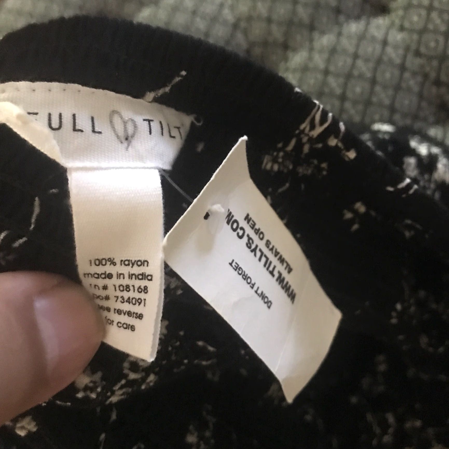 Vintage VINTAGE FULL TILT Tilly's Black Dress Sundress Sleeveless V-Neck Floral Long Sz S Womens NWT Size S / US 4 / IT 40 - 5 Thumbnail