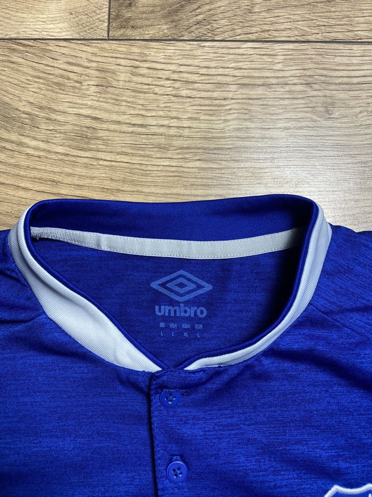 Umbro Everton FC Home Football Shirt 2018-2019 Umbro SportPesa L Size US L / EU 52-54 / 3 - 4 Thumbnail