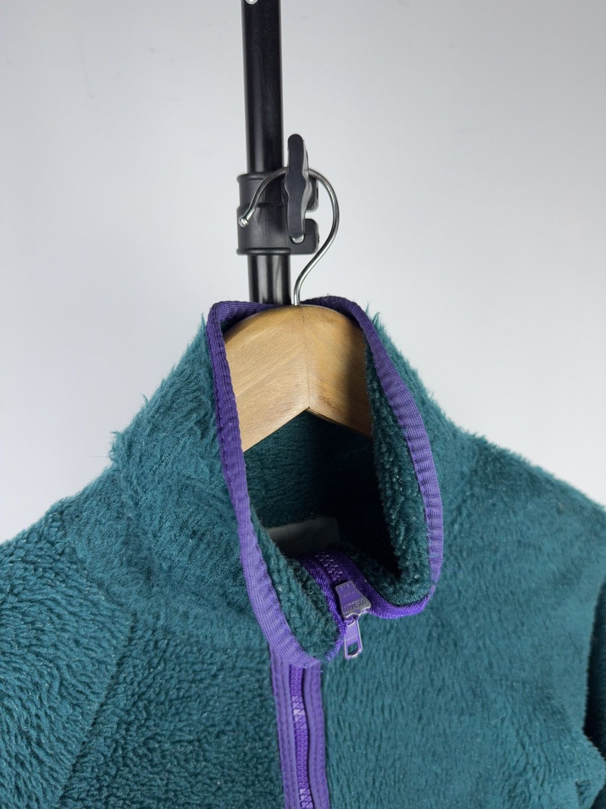 Helly Hansen Vintage Helly Hansen High Pile Fleece Jacket Green Purple Size US M / EU 48-50 / 2 - 7 Thumbnail