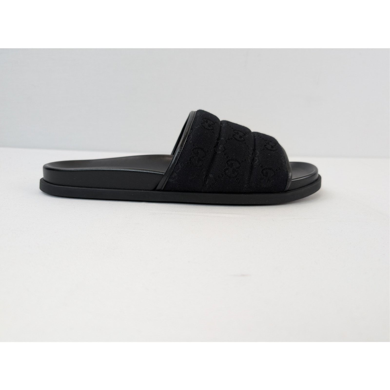 Gucci o1rshd1 Q:2 / Men's Padded mules with GG pattern Slippers Size US 10.5 / EU 43-44 - 4 Thumbnail