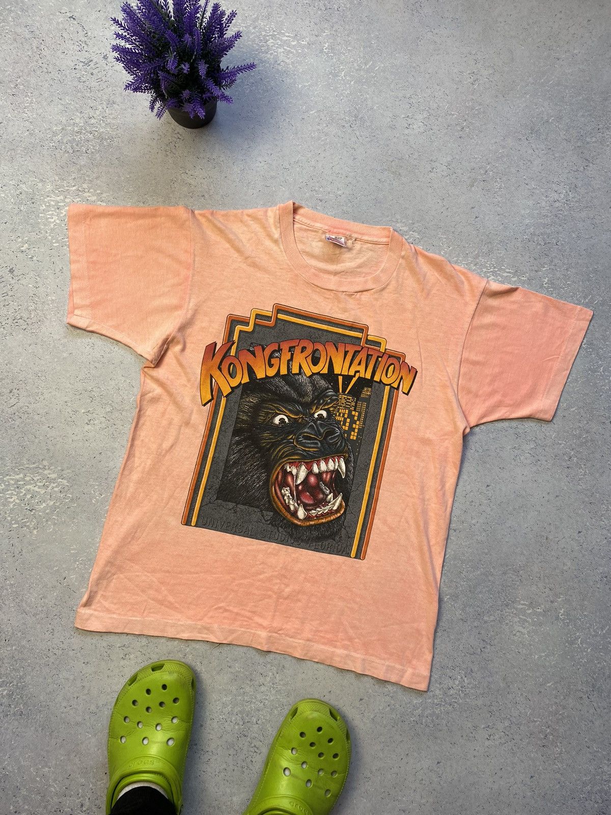 Universal Studios × Vintage Vintage Konfrontation King Kong Overprint 90s T-Shirt Size US L / EU 52-54 / 3 - 1 Thumbnail