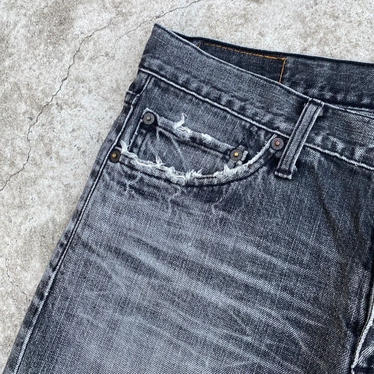 Levi's Vintage Levis 501 Distressed Denim Kurt Cobain Style Size US 32 / EU 48 - 10 Thumbnail