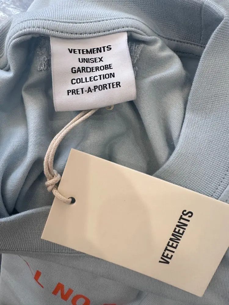 Vetements Vetements Want to date me Tee Size US S / EU 44-46 / 1 - 5 Thumbnail