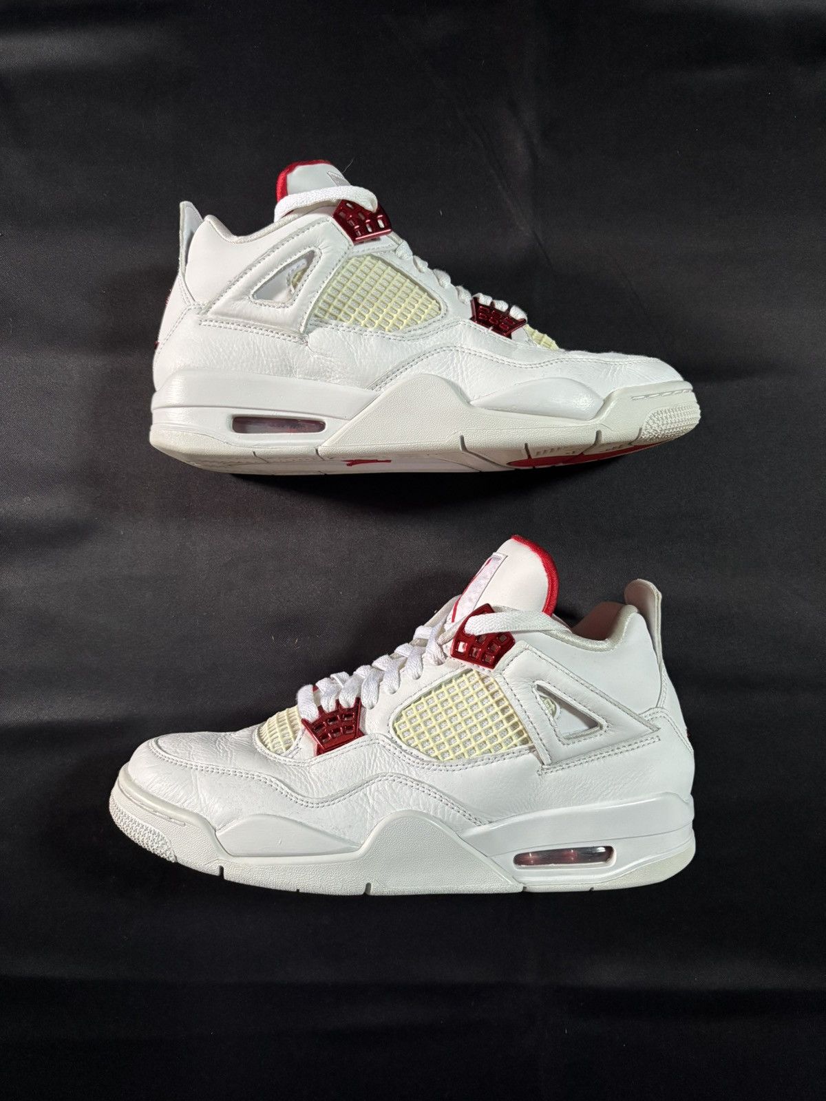 Jordan Brand Jordan 4 metallic red Size US 8 / EU 41 - 1 Thumbnail