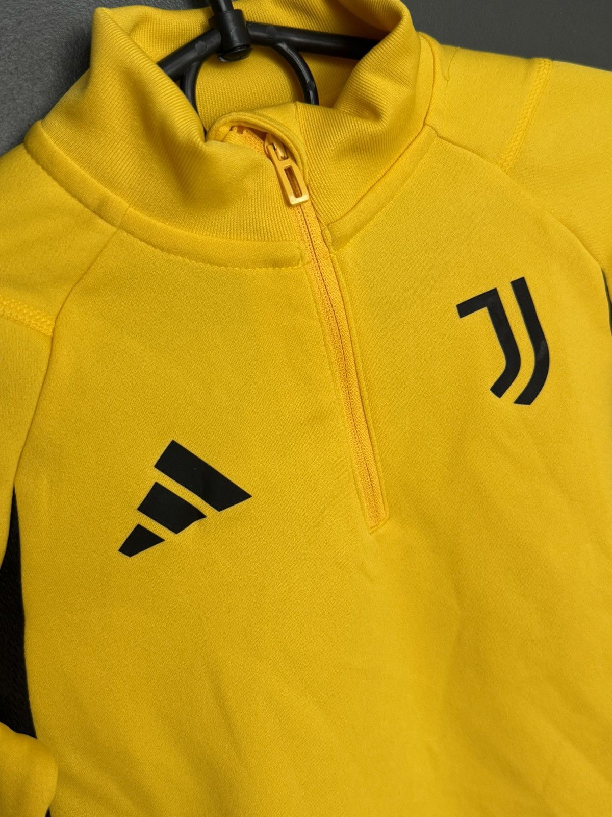 Adidas KIDS Juventus Training Football Sweatshirt Size US XS / EU 42 / 0 - 3 Thumbnail