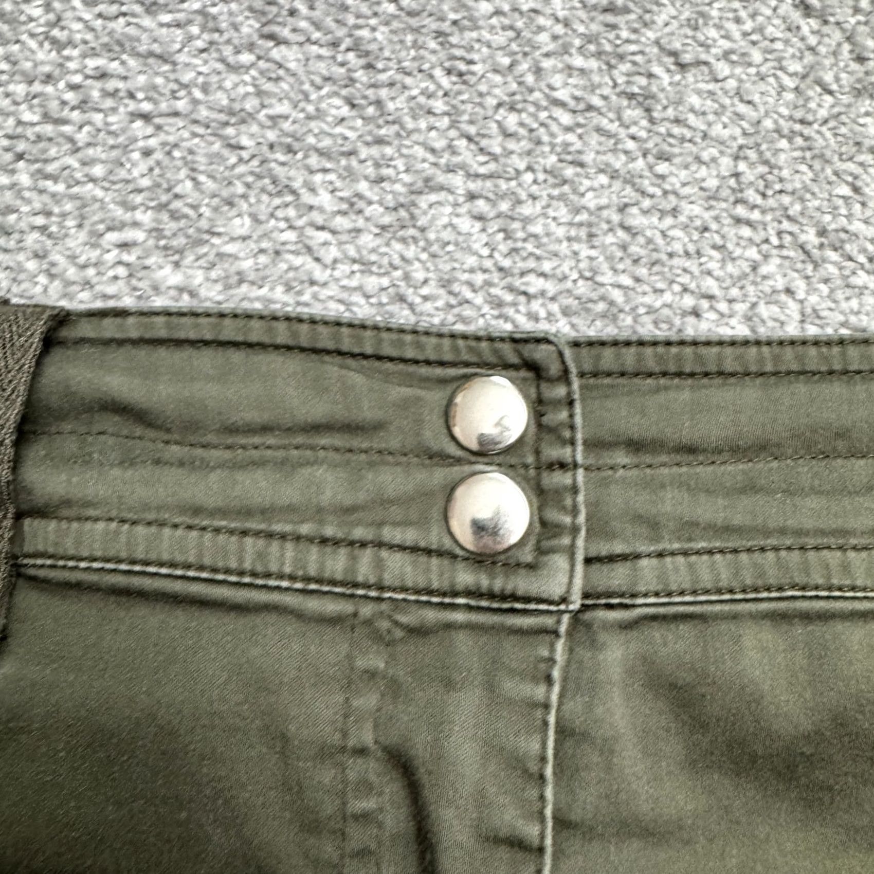 Vintage Chico's Pants Womens 2 US 12 Utility Cargo Cropped Olive Green Straight Casual Size 34" / US 12 / IT 48 - 5 Thumbnail