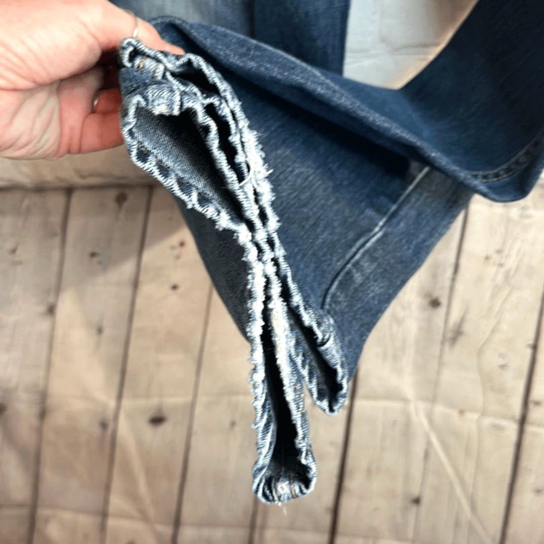 Levi's **Levi's 505 Men's Straight Leg Jeans Size 34 Blue** User: Levi's 505 Men's Straight Leg Jeans Size 34 Blue Size US 34 / EU 50 - 3 Thumbnail