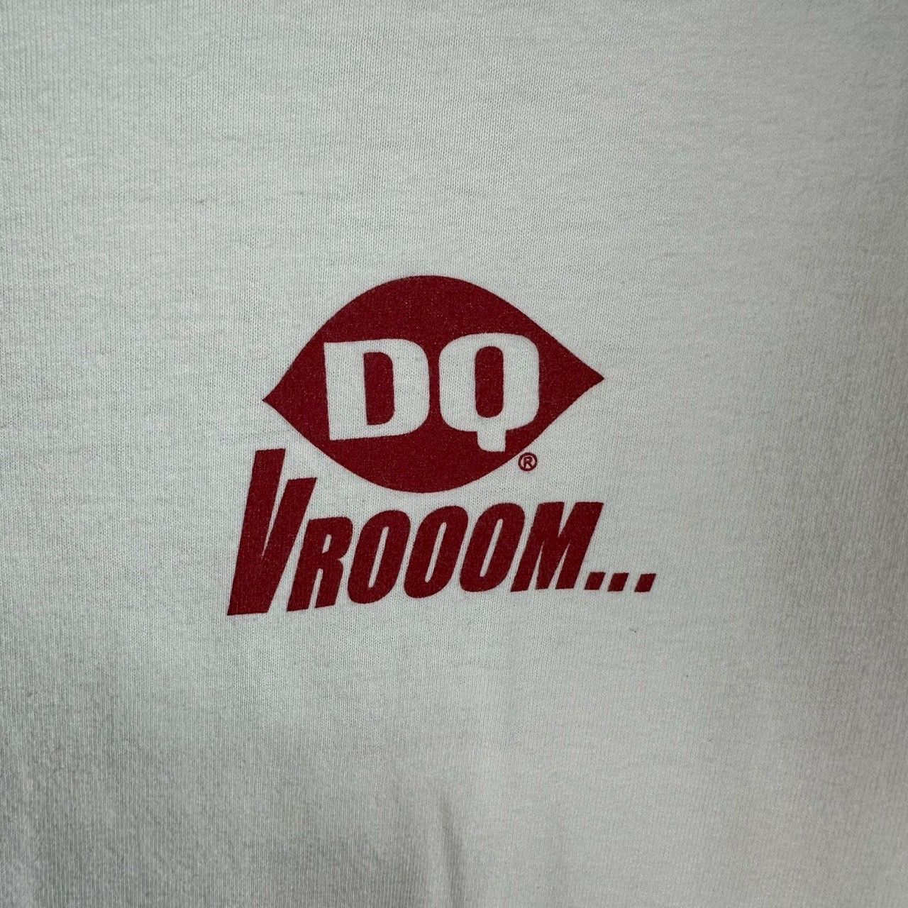 Vintage Daily Queen Cruisin For That Cool Smooth Taste Promo T-shirt Size US XL / EU 56 / 4 - 2 Thumbnail