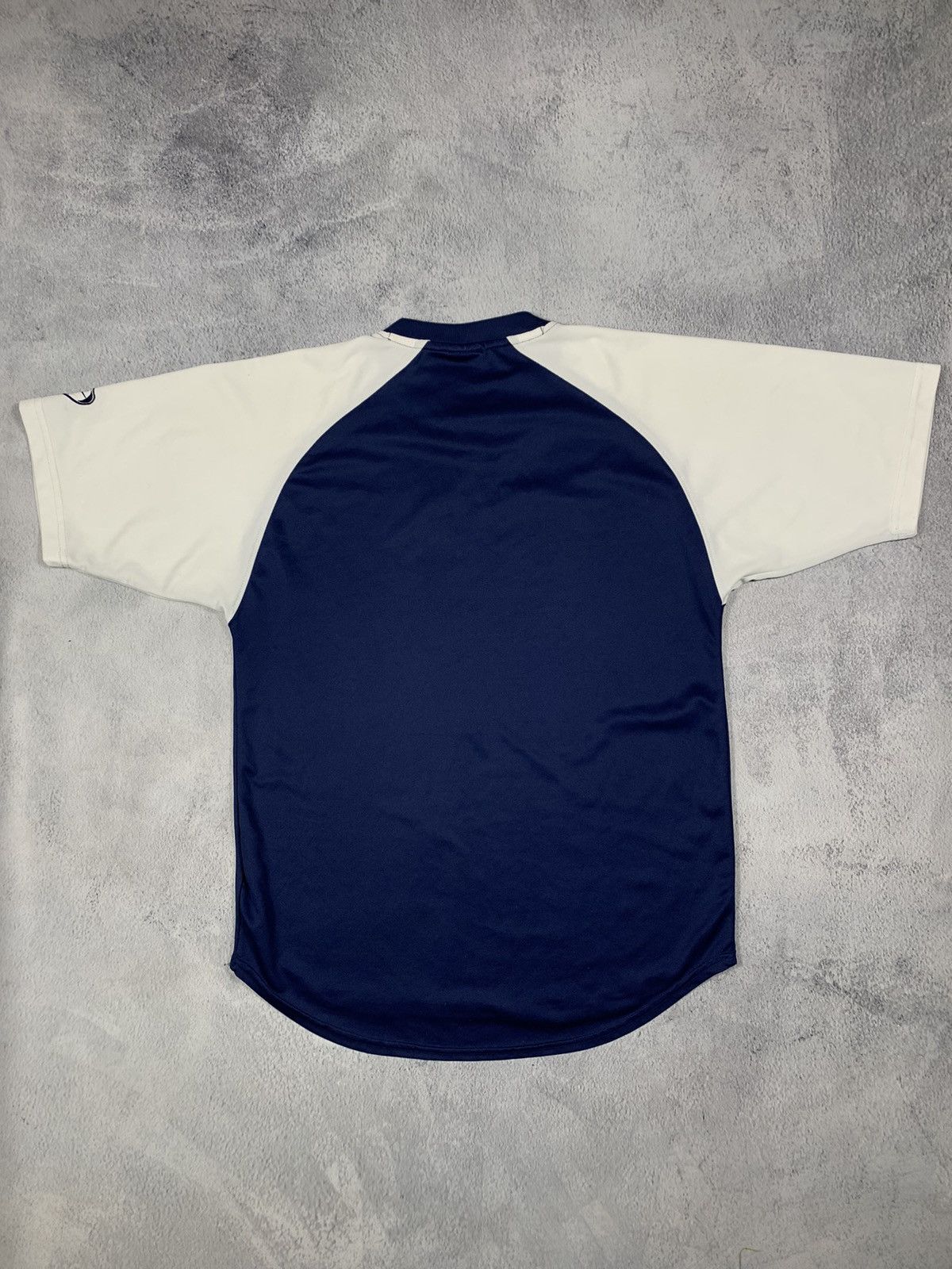 Nike Vintage Nike tee streetwear small swoosh y2k size S Size US S / EU 44-46 / 1 - 4 Thumbnail