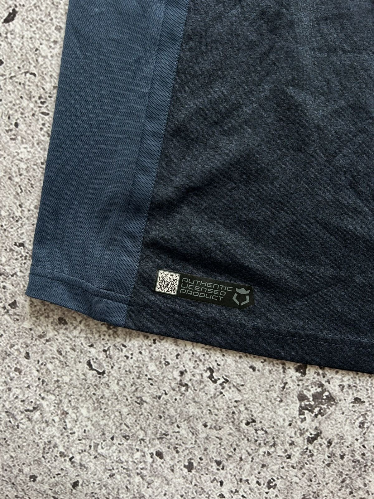Puma × Vintage Vintage Puma Newcastle United 2013 2014 Away Soccer Jersey Size US M / EU 48-50 / 2 - 11 Thumbnail