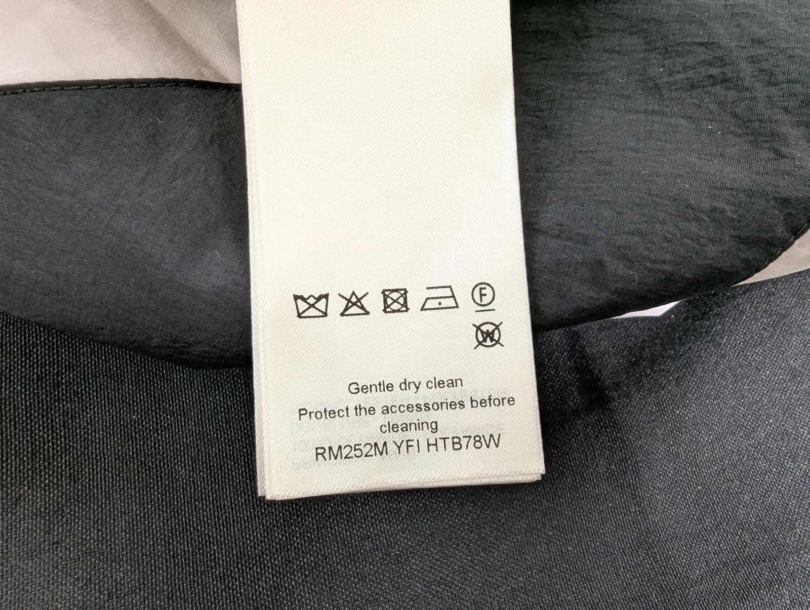 Louis Vuitton Louis Vuitton Monogram Nylon Printed Track Top in Black Size US L / EU 52-54 / 3 - 5 Thumbnail