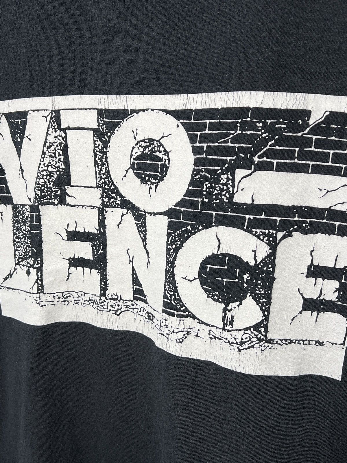 Band Tees violence vintage t shirt m-l Size US M / EU 48-50 / 2 - 4 Thumbnail
