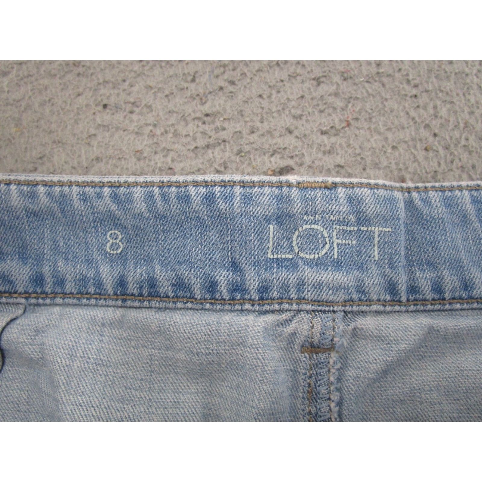 Loft LOFT Denim Mini Skirt Size 8 Blue Pockets Zip Button Short Short Spring Summer Womens Size 30" / US 8 / IT 44 - 3 Thumbnail
