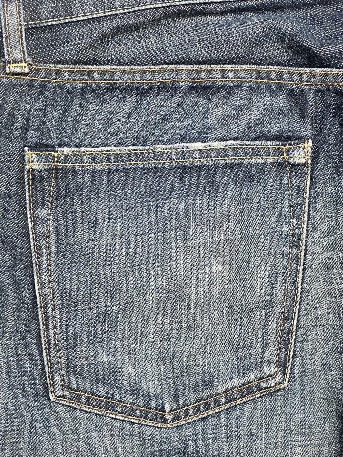 Uniqlo Uniqlo Relaxed Fit Straight Japan Jeans Faded Wash Size US 34 / EU 50 - 7 Thumbnail