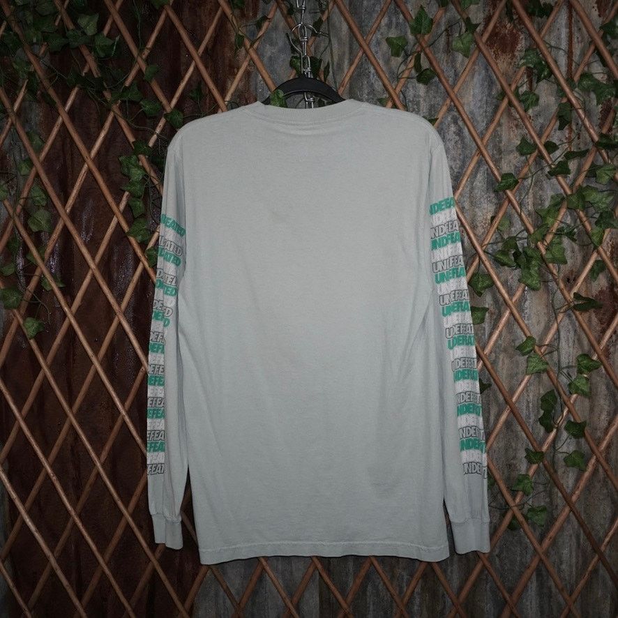 Undefeated Small - Undefeated Hype Long sleeve repeat logo LS t-shirt Size US S / EU 44-46 / 1 - 2 Thumbnail