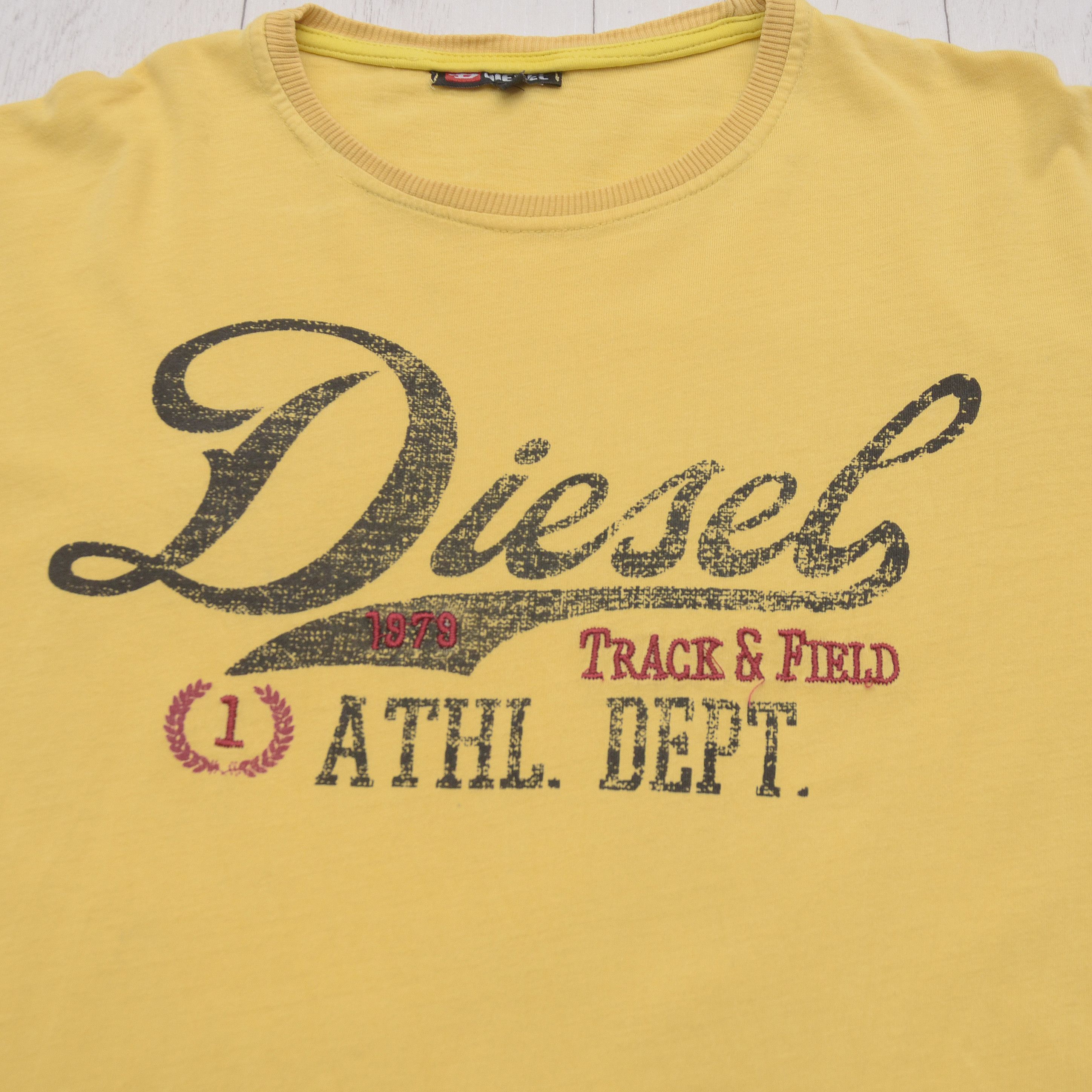 Diesel × Vintage Vintage Diesel Big Logo T-shirt Y2K Faded Tee Yellow Rare Size US XXL / EU 58 / 5 - 3 Thumbnail