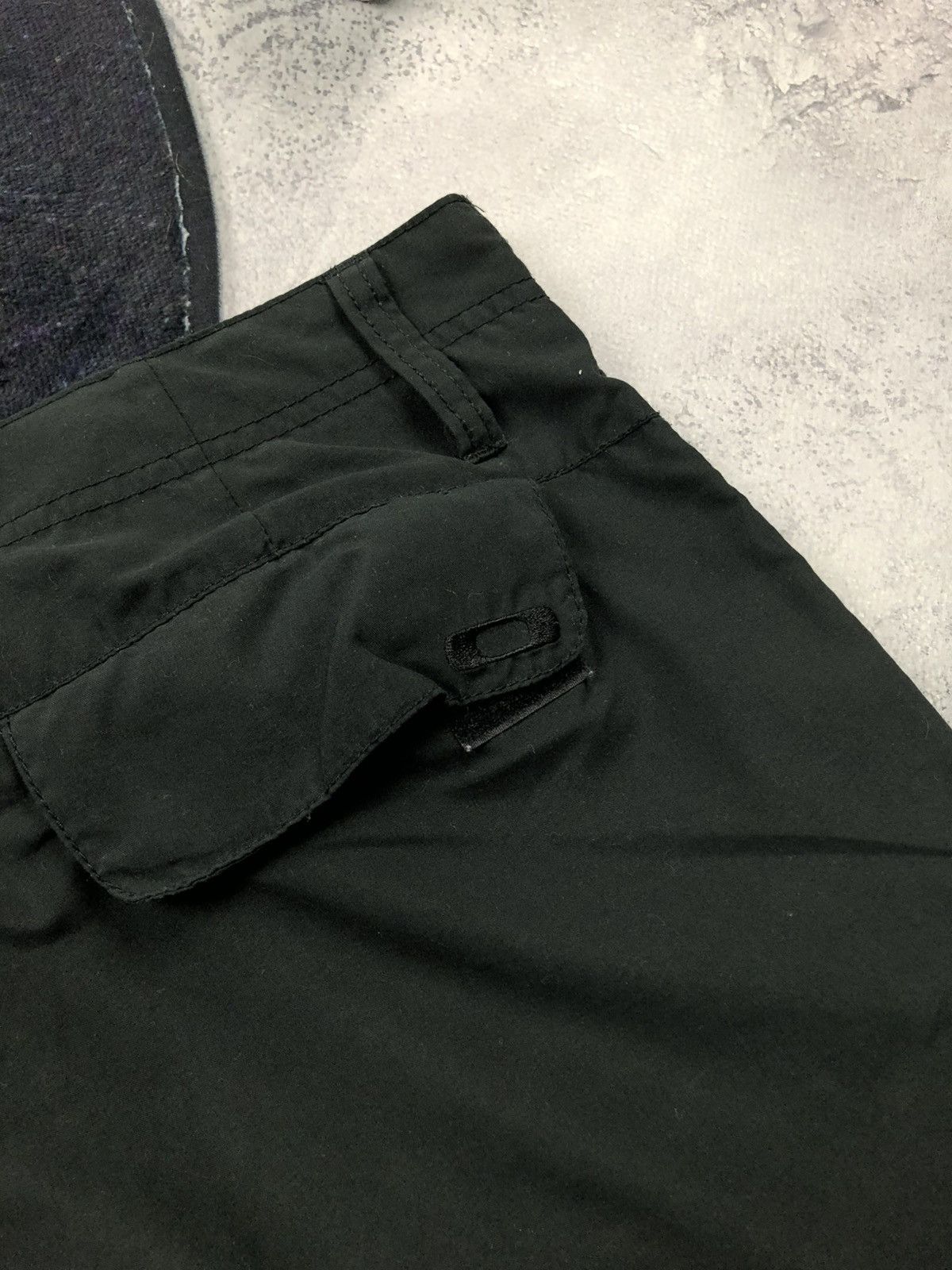 Oakley OAKLEY Hype Cargo Black Shorts Mini Logo Streetwear 31size Size US 31 - 18 Thumbnail