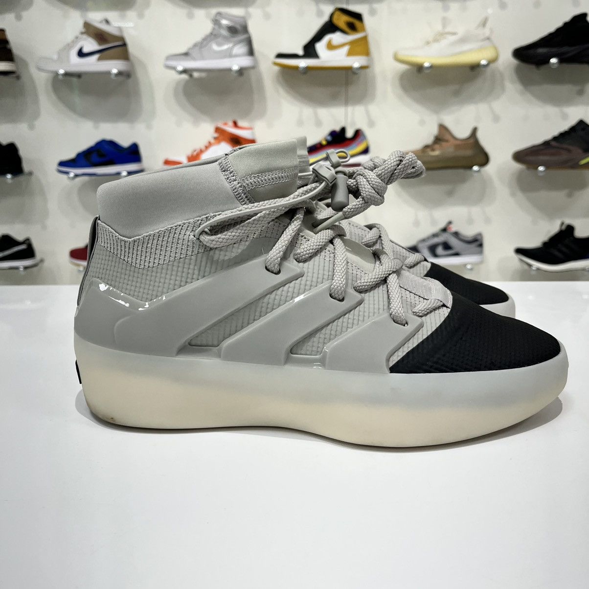 Adidas × Essentials × Fear of God Adidas x FOG Athletics I Basketball Sesame Carbon Size US 10 / EU 43 - 7 Thumbnail