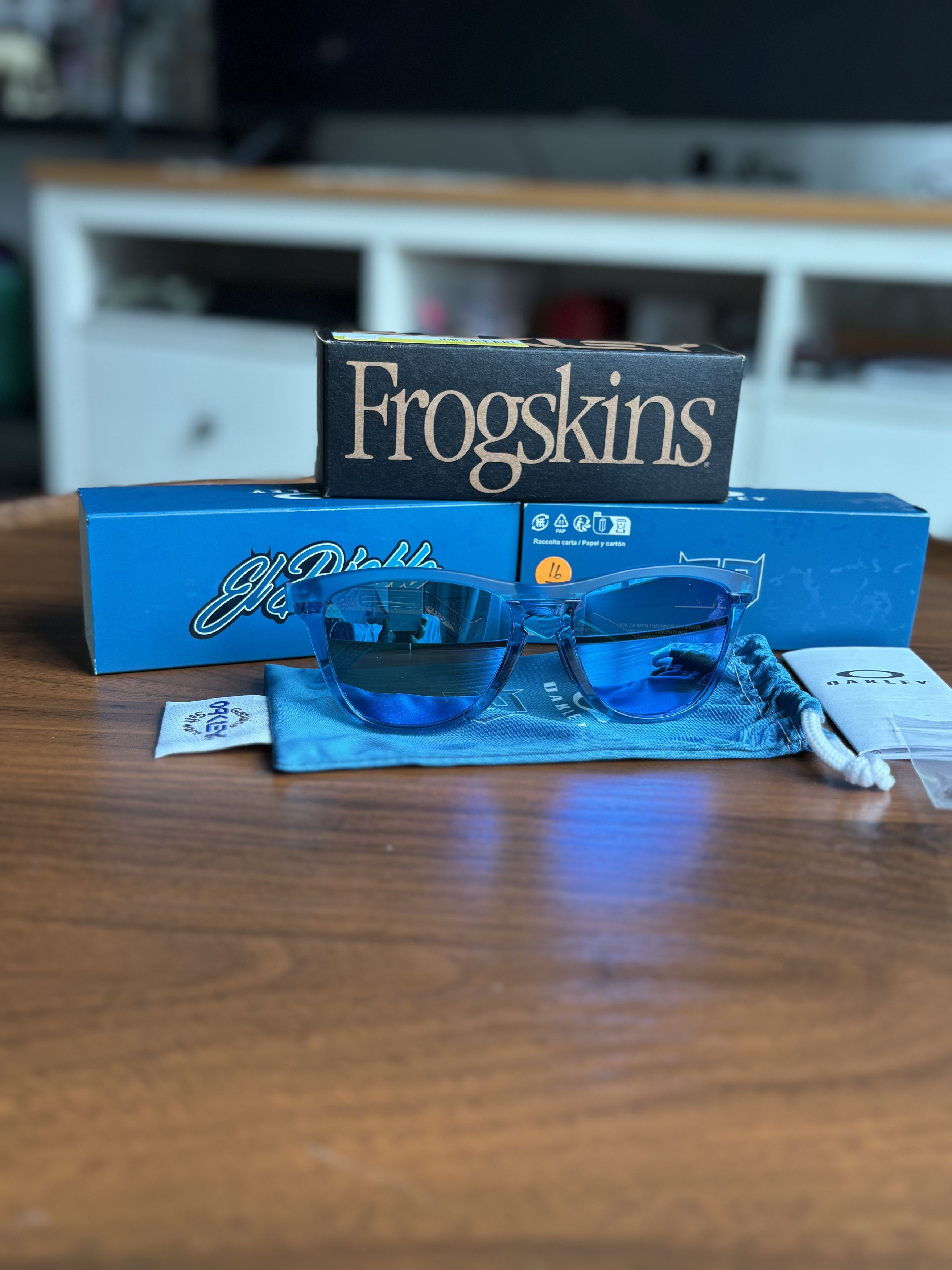 Other Frogskin oakley limited edition moto gp 20’ Size 40 - 3 Thumbnail