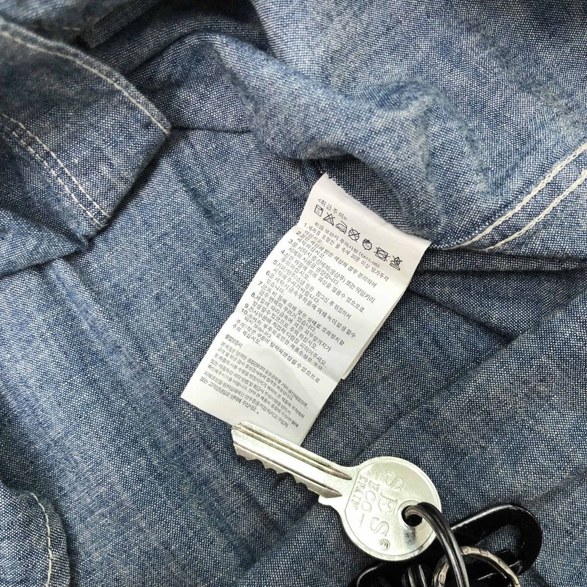 Who A.U. Who A.U Blue Cotton Chambray Twin Pocket Shirt Womens Size S / US 4 / IT 40 - 10 Thumbnail