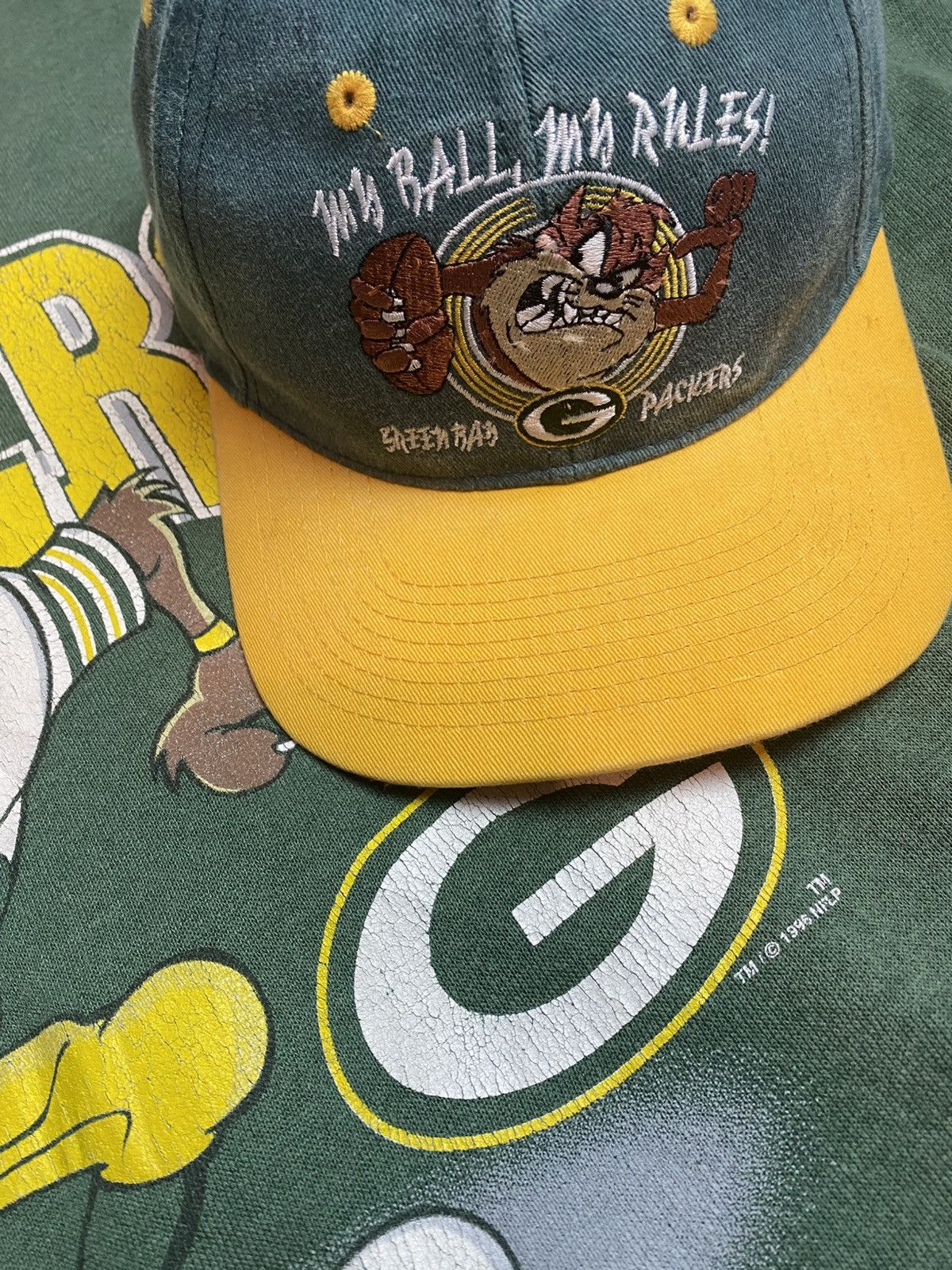 Vintage looney tunes vintage Size US XL / EU 56 / 4 - 6 Thumbnail