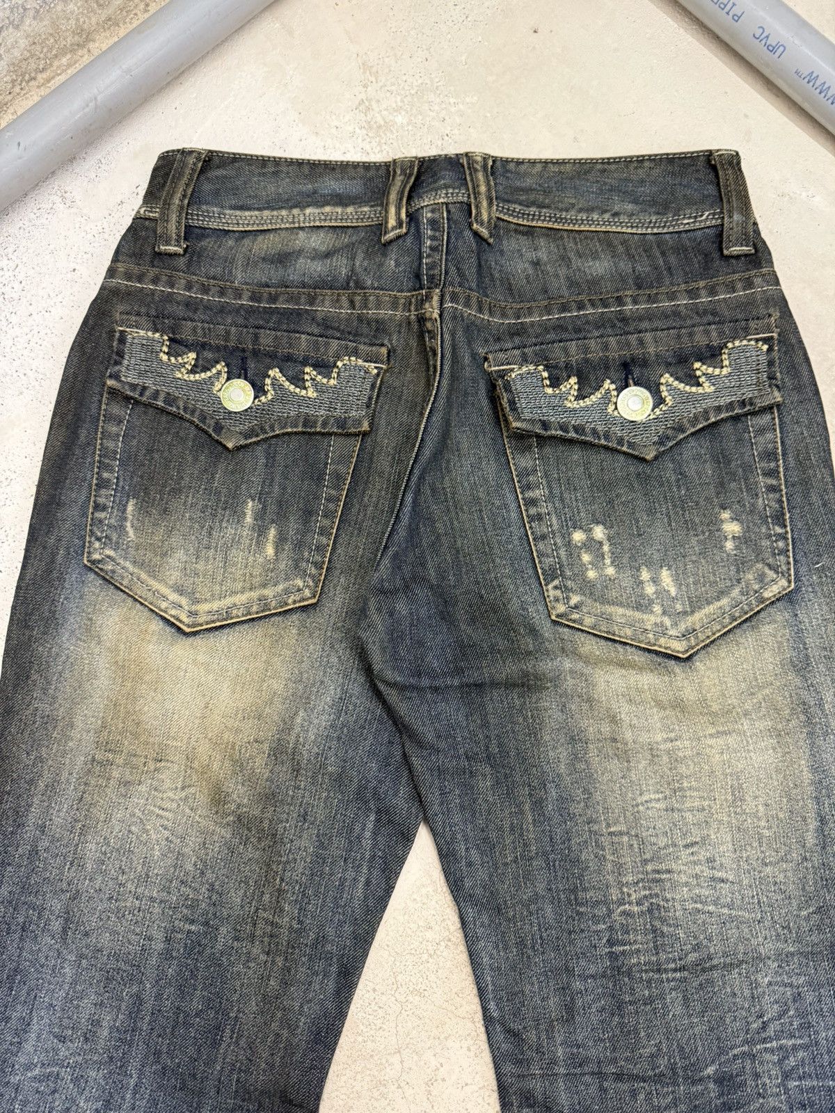 If Six Was Nine Ikka Japan Tribal Embroidered Muddy Wash Flared Denim Jeans Size US 29 - 18 Thumbnail