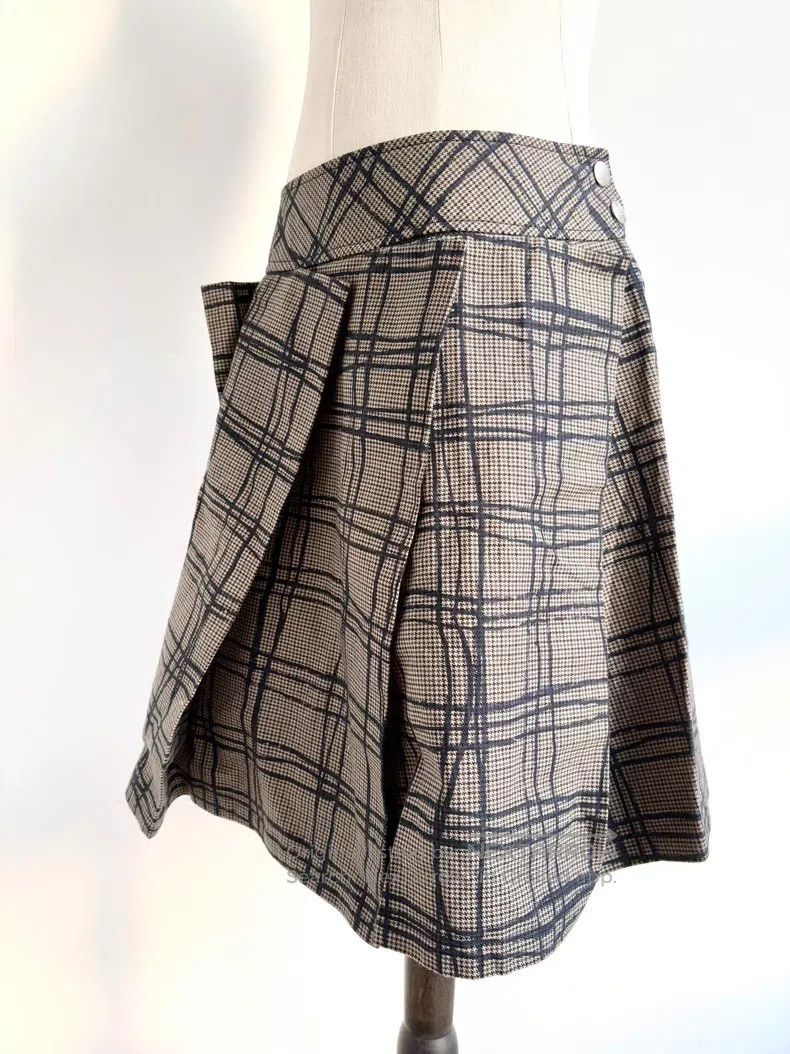 Vivienne Westwood Vivienne Westwood size 3 Grey checkered asymmetrically cut Size 26" / US 2 / IT 38 - 2 Thumbnail