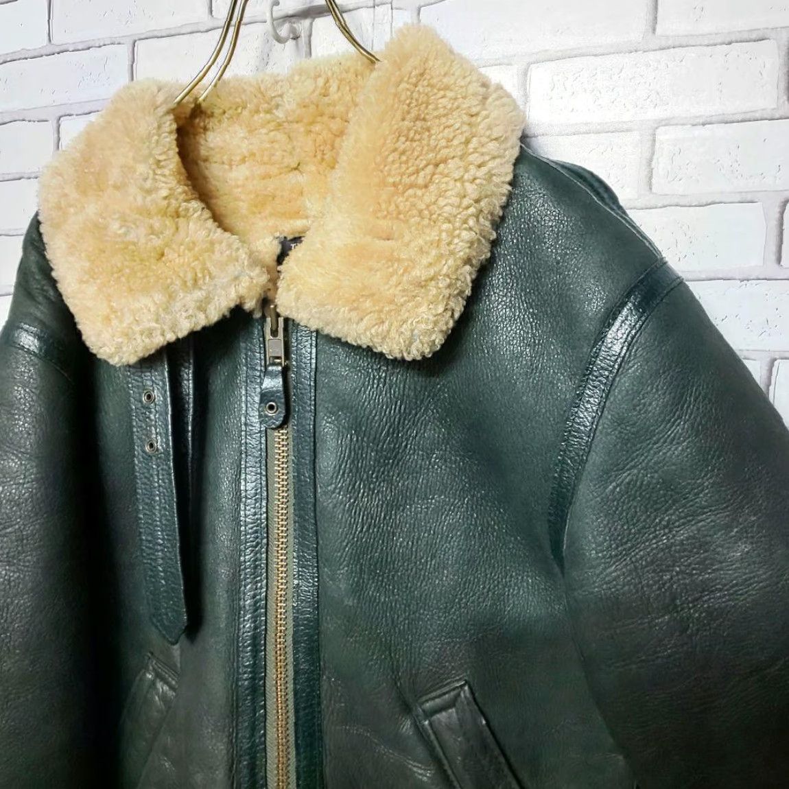 Vintage Octopus Army B-3 Flight Jacket Regular Size 38 Green Sheepskin Mouton Bomber Leather Buckle Collar Full-zip Vintage Mens Size US XXS / EU 40 - 5 Thumbnail