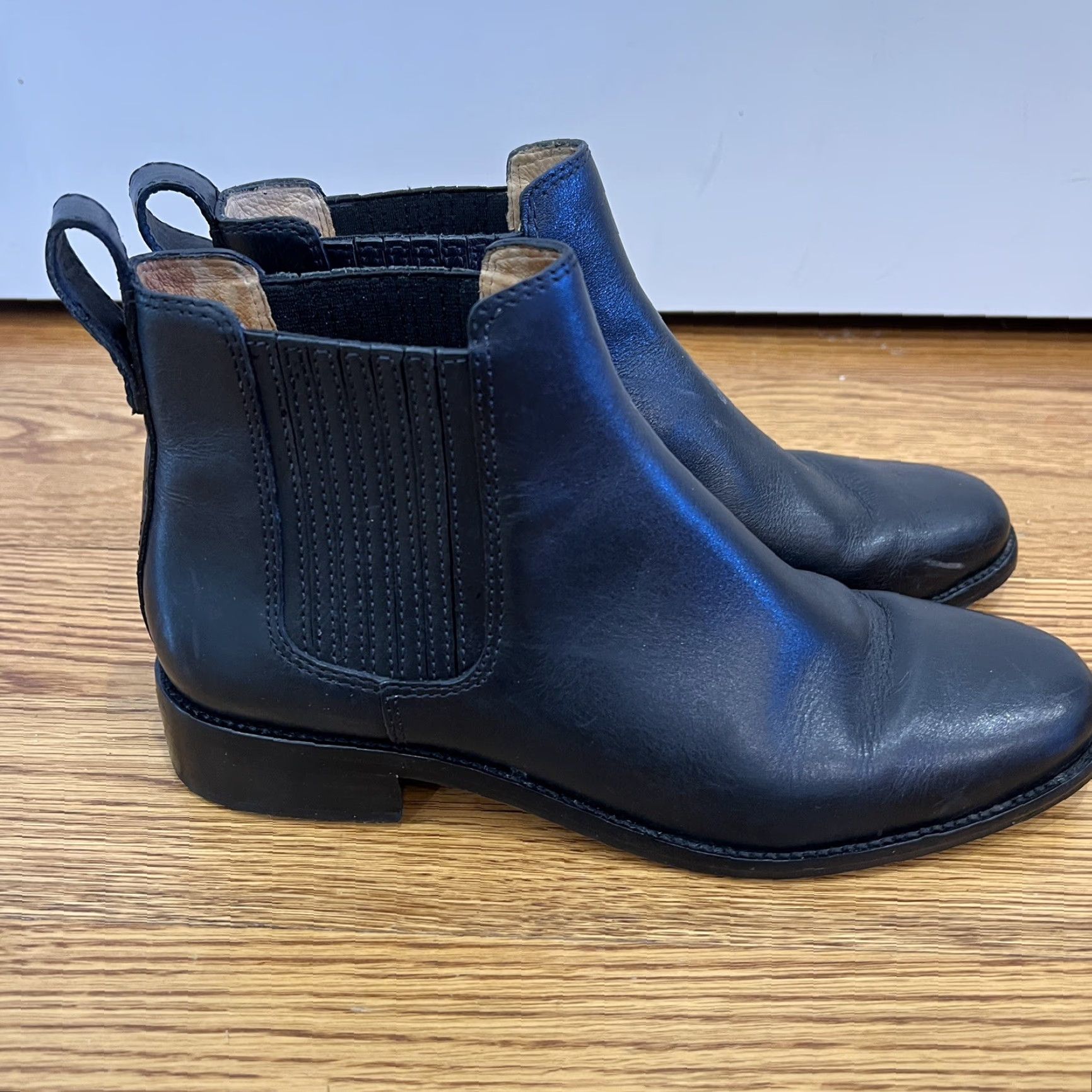 Madewell Madewell Chelsea Boots Black Leather Size 10 M Women Shoe Chelsea Boot Block Heel Size US 10 / IT 40 - 5 Thumbnail