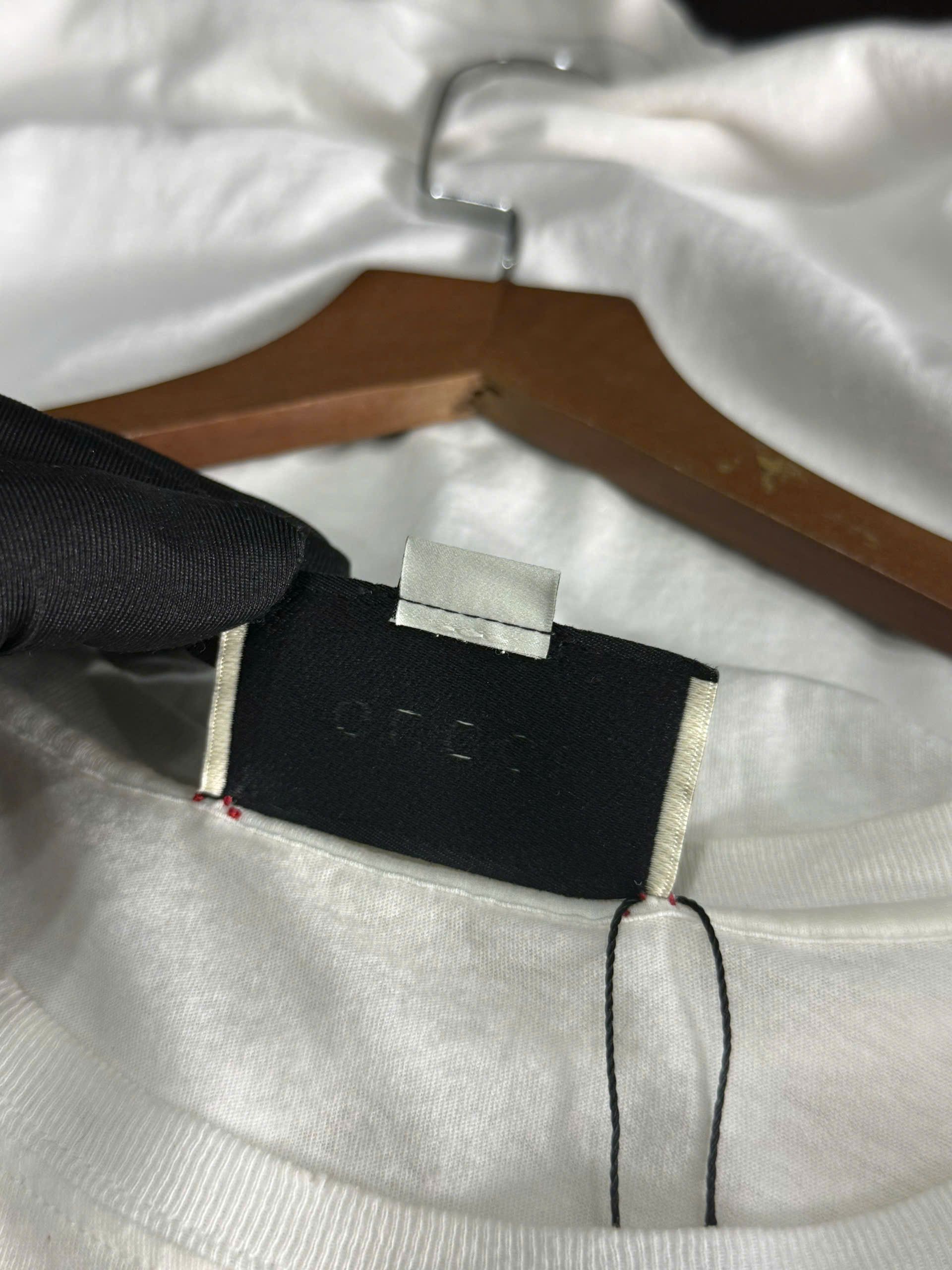 Gucci GUCCI T SHIRT GUCCI Size US XS / EU 42 / 0 - 7 Thumbnail
