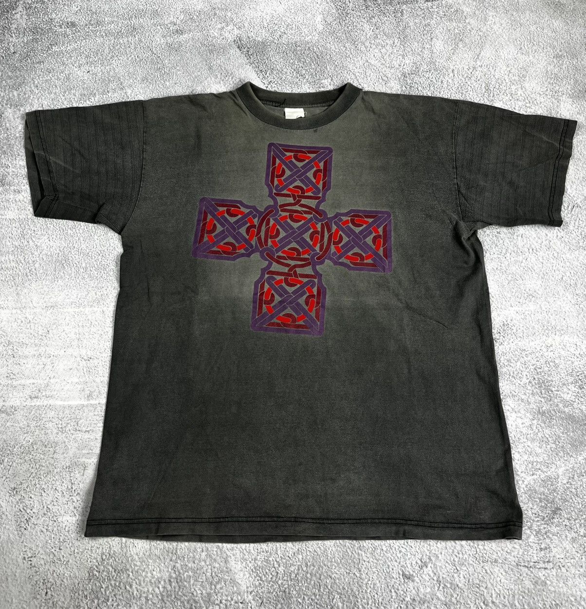Vintage Celtic cross distressed t shirt vintage Size US L / EU 52-54 / 3 - 1 Thumbnail