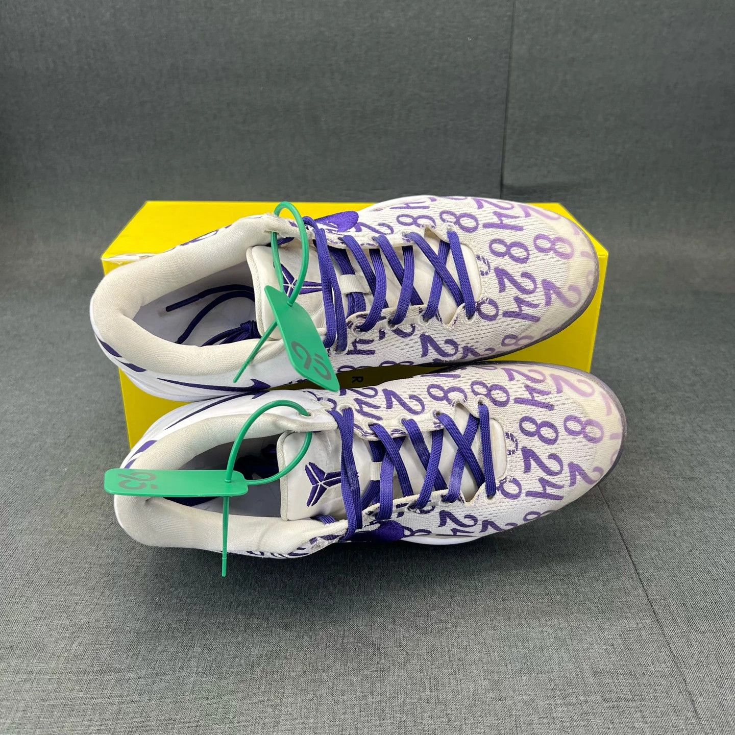 Adidas Adidas ZX 8000 White Purple EUR 41 Mint Size US 8 / EU 41 - 7 Thumbnail
