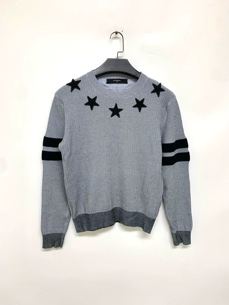 Givenchy Givenchy Star applique gray woven sweater Size US S / EU 44-46 / 1 - 1 Thumbnail