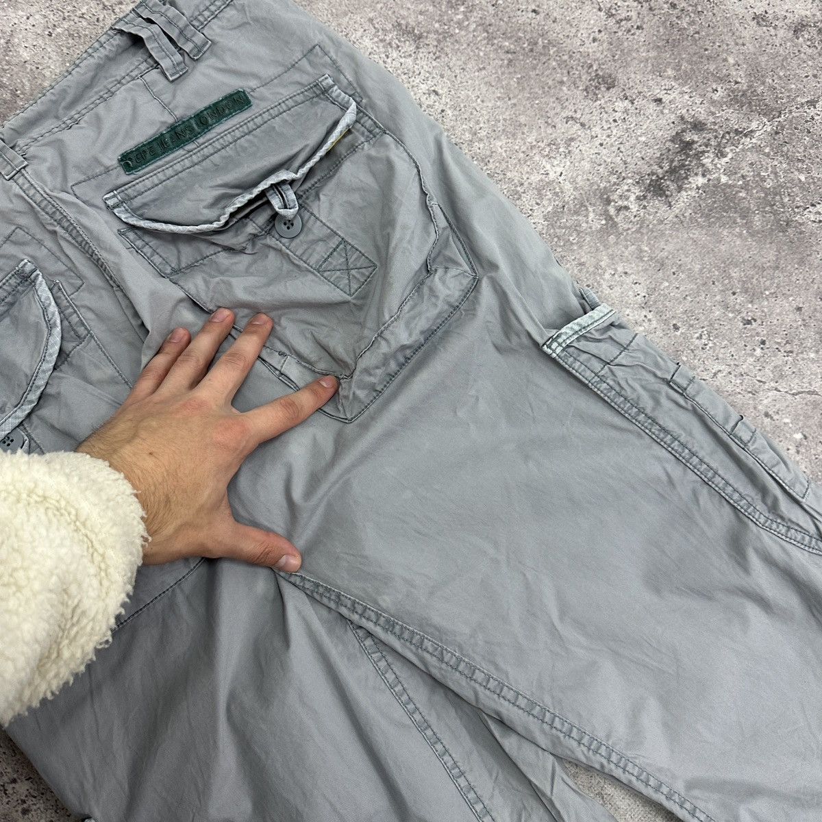 Pepe Jeans Vintage 00s Pepe Jeans multi pocket cargo jeans y2k hype og Size US 31 - 6 Thumbnail
