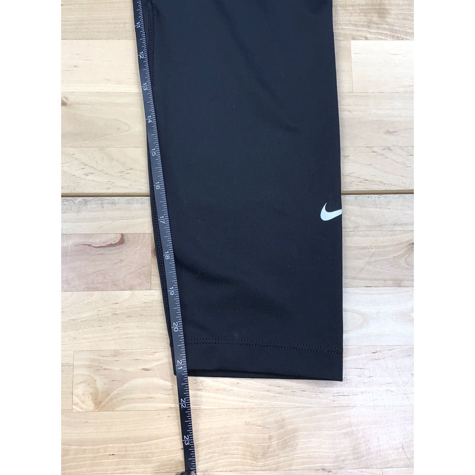 Nike Nike Dri-Fit Leggings Cropped Womens M Black Activewear Gym Training Running Yoga Size 32" / US 10 / IT 46 - 7 Thumbnail