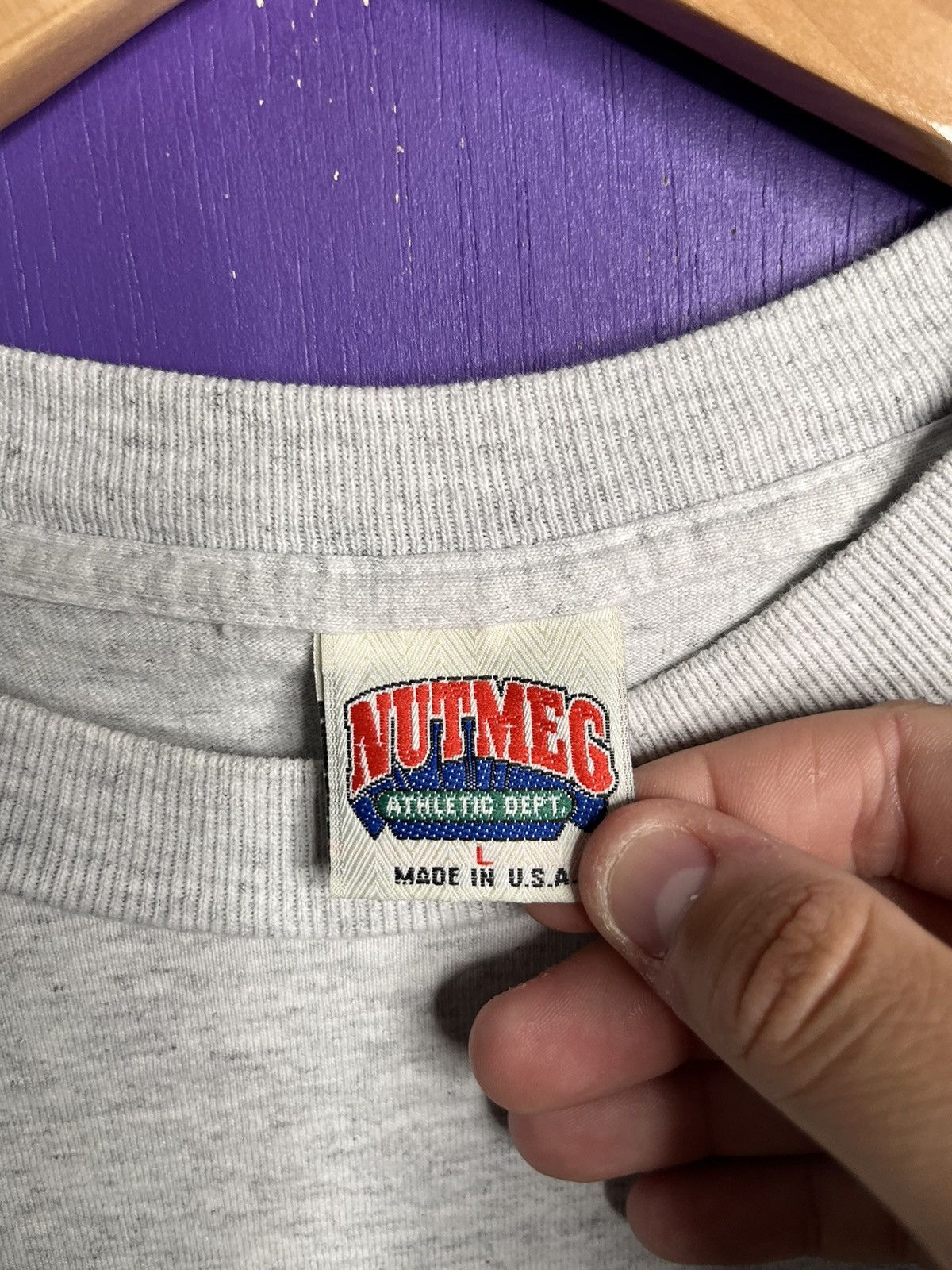 NFL × Nutmeg × Vintage Vintage 90s Nutmeg New York jets patch logo t-shirt Size US L / EU 52-54 / 3 - 4 Thumbnail