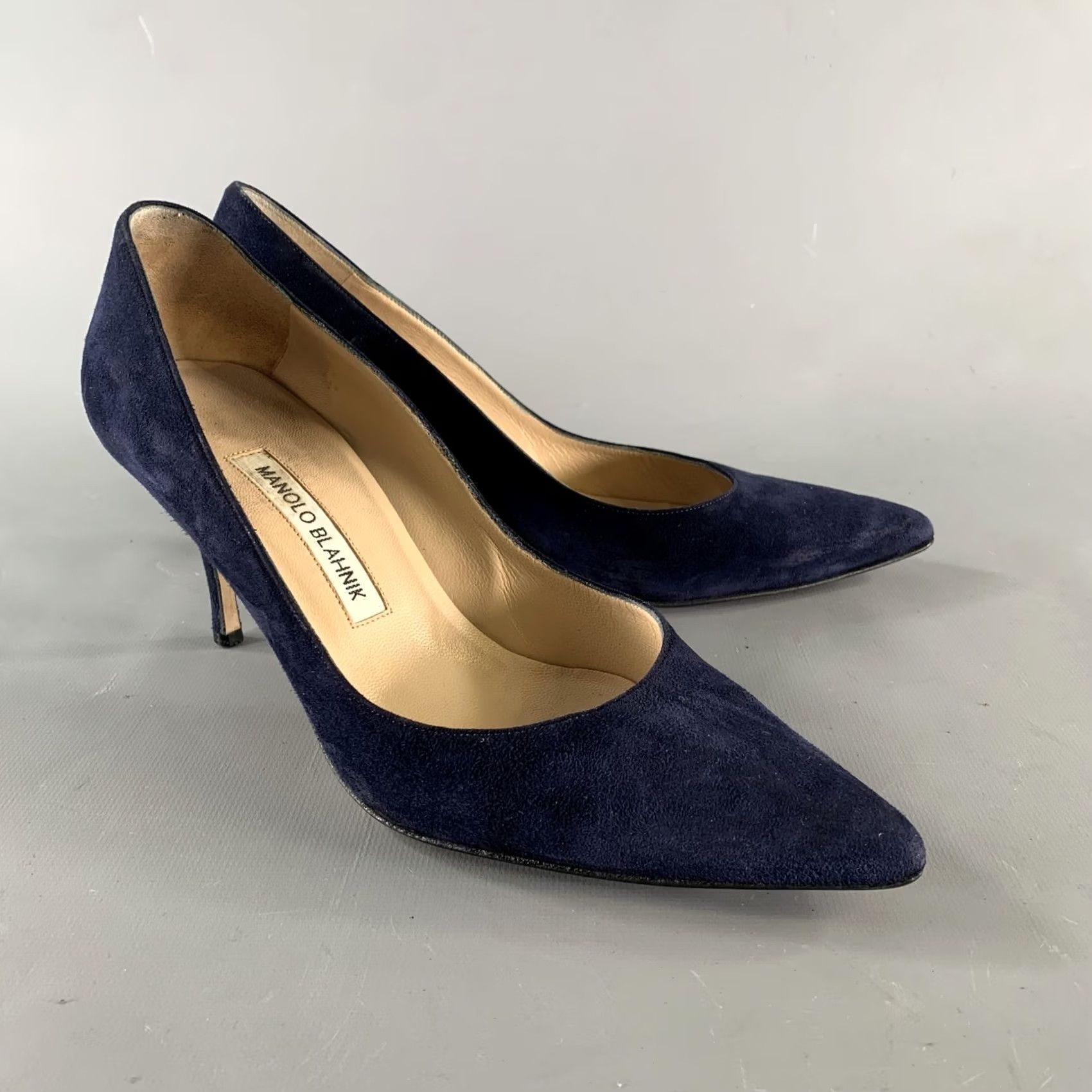 Manolo Blahnik MANOLO BLAHNIK Size 8.5 Navy Suede Pointed Toe Pumps Women Adult Shoes" Size US 9 / IT 39 - 2 Thumbnail