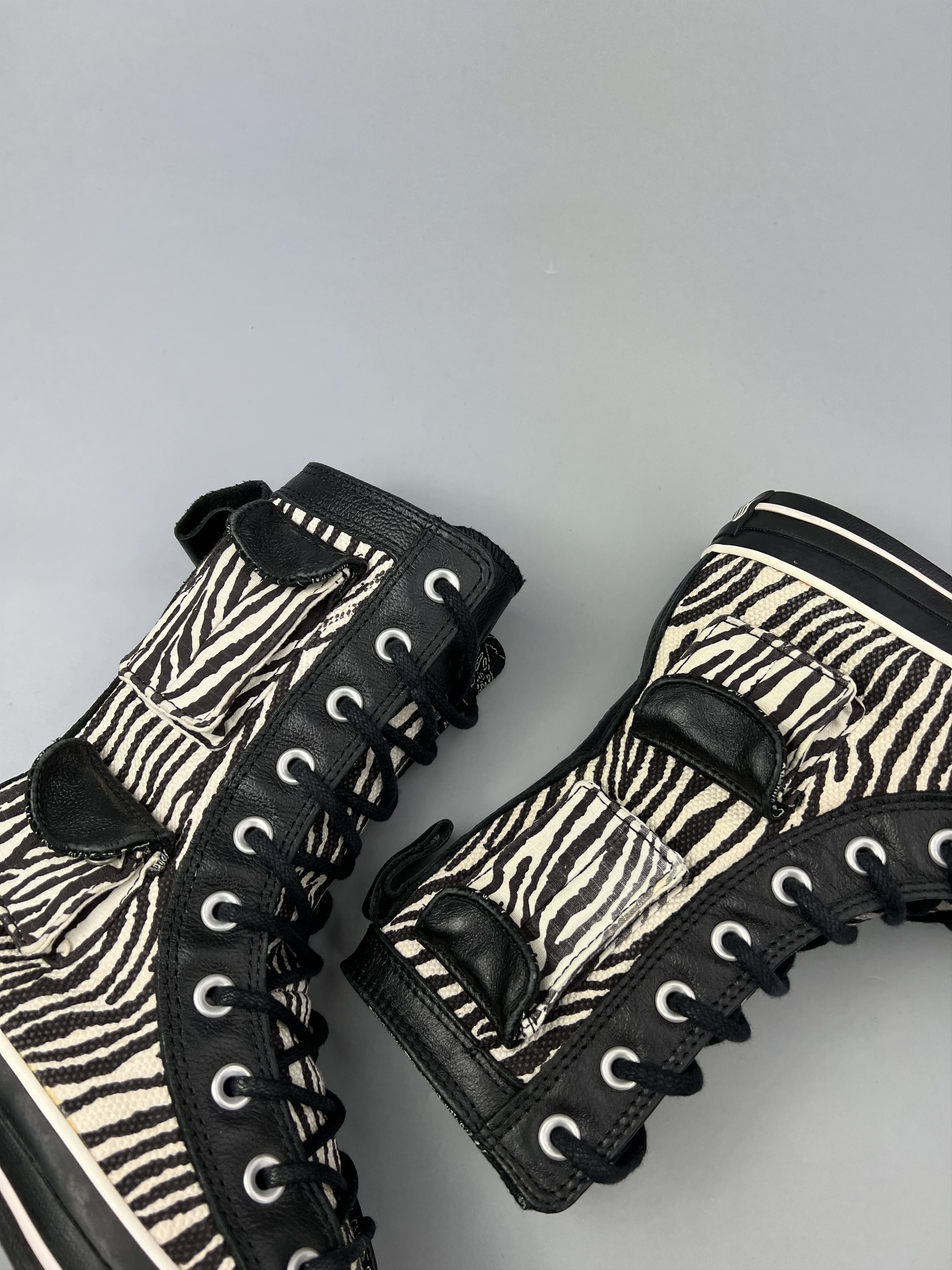 Converse Rare Converse Zebra Hi Top Size US 6 Size US 6 / IT 36 - 8 Thumbnail