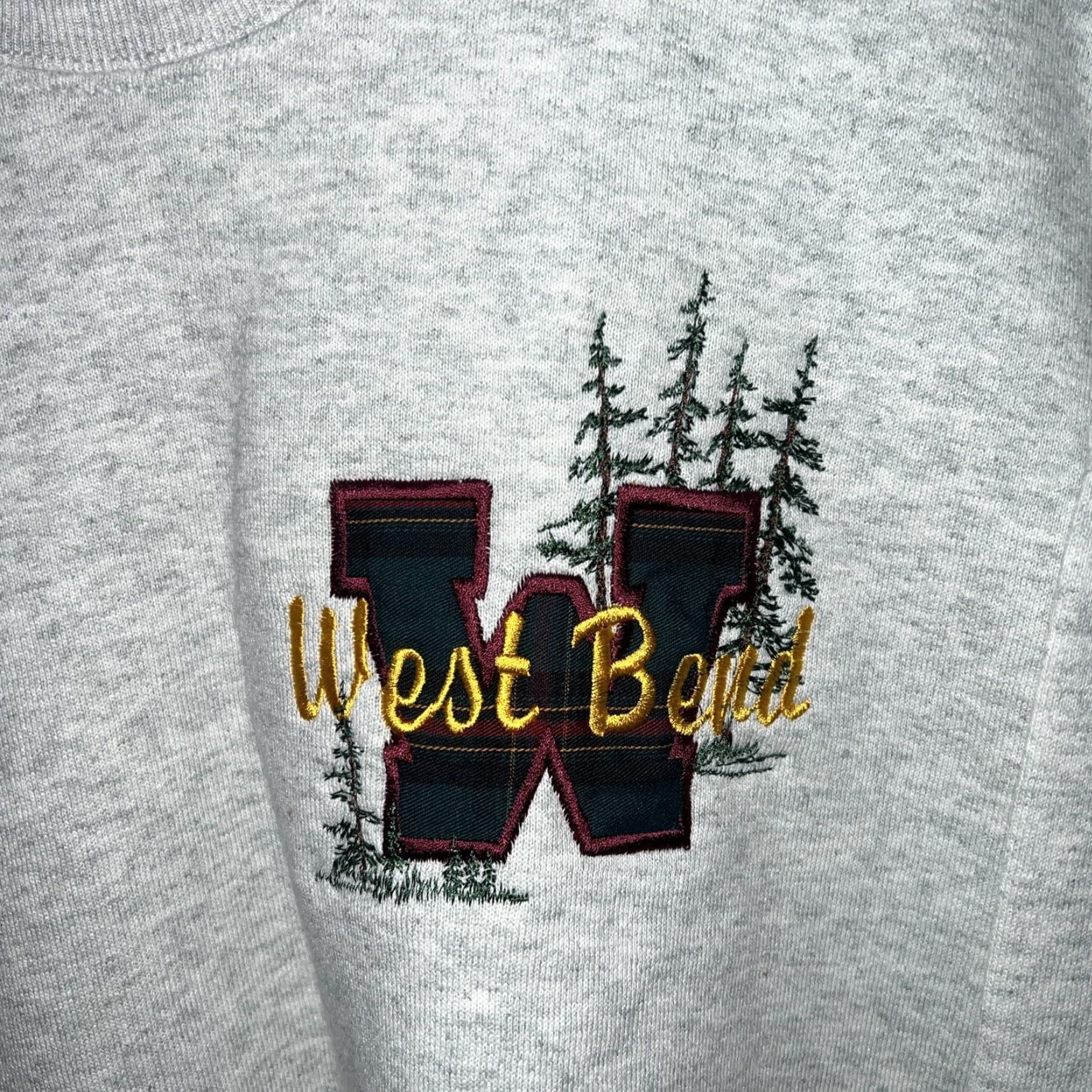 Fruit Of The Loom VINTAGE Fruit Of The Loom WEST BEND Pullover Sweatshirt 2XL Gray USA Unisex Adults Mens Girls Womens Size US XXL / EU 58 / 5 - 2 Thumbnail