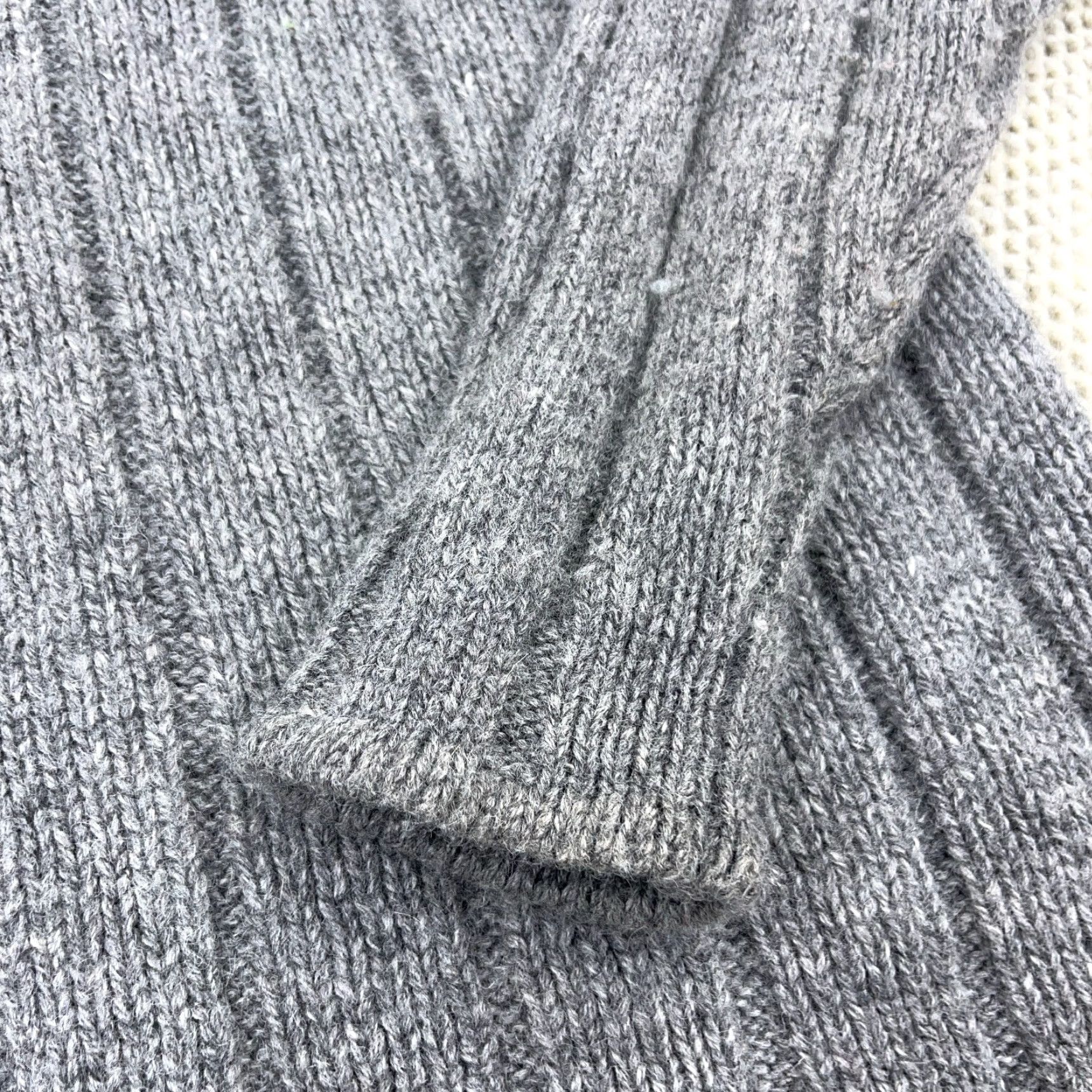 Eddie Bauer VINTAGE Eddie Bauer Sweater Men L Gray Wool Heavy Knit Mock Neck Pullover 90s Logo Classic Winter Mens Size US L / EU 52-54 / 3 - 3 Thumbnail