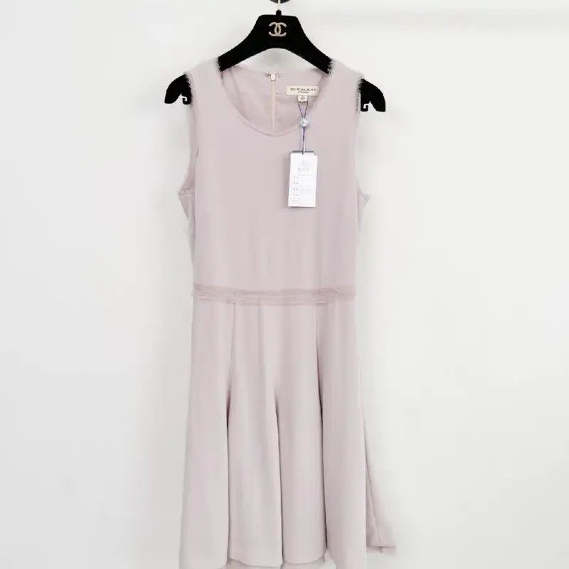Burberry Burberry Summer XS Burgundy Short Sleeve Dress Size XS / US 0-2 / IT 36-38 - 1 Thumbnail