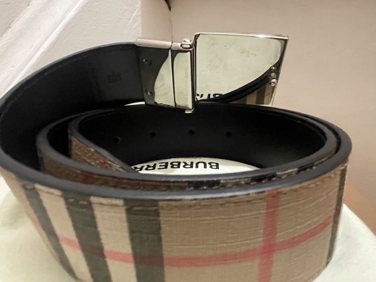 Burberry Reversible Plaque Buckle Vintage Check E-canvas Belt Size 32 - 3 Thumbnail