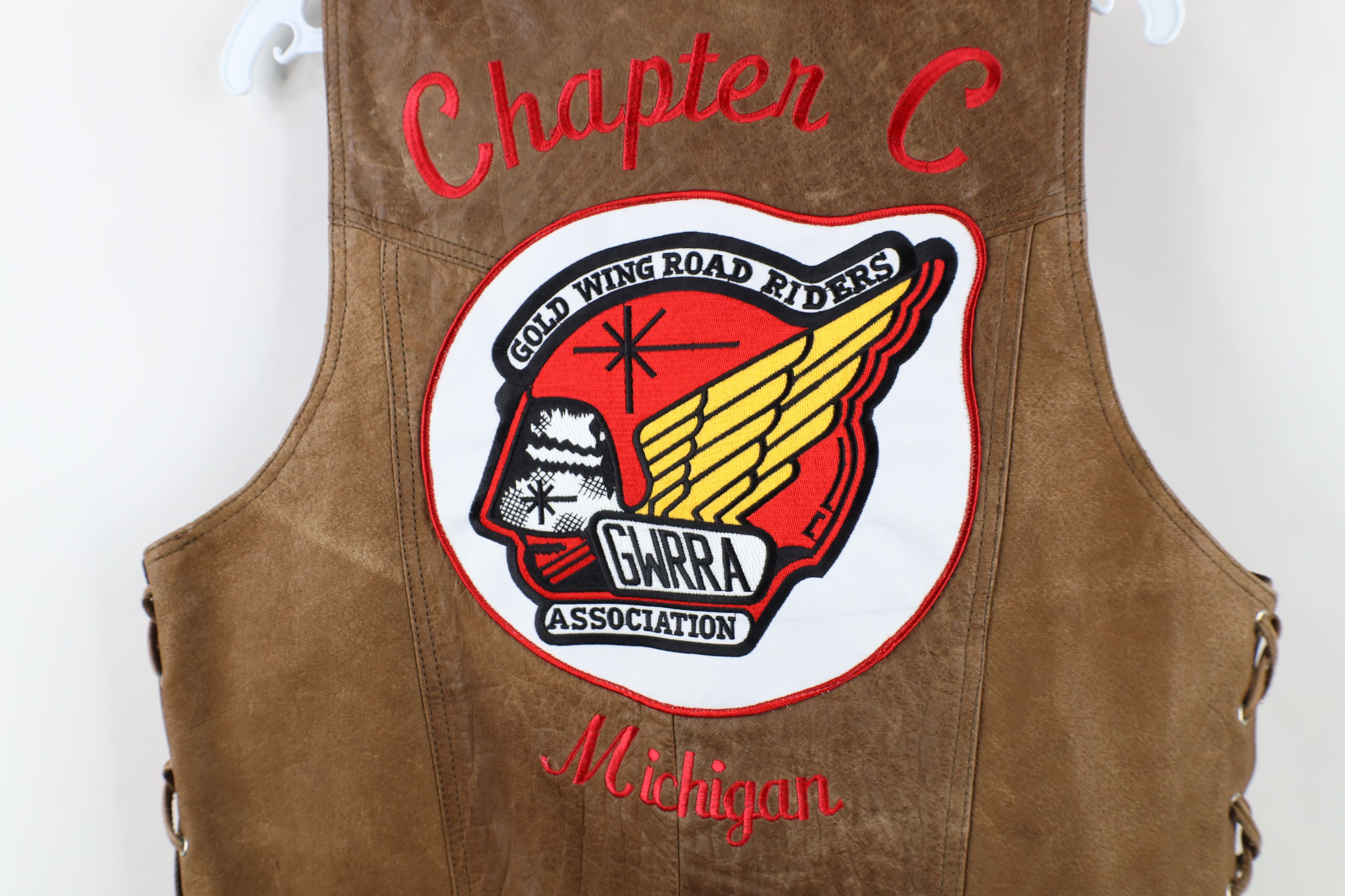 Vintage Vintage 90s Wings Gold Road Raiders Michigan Leather Vest Size US M / EU 48-50 / 2 - 12 Thumbnail